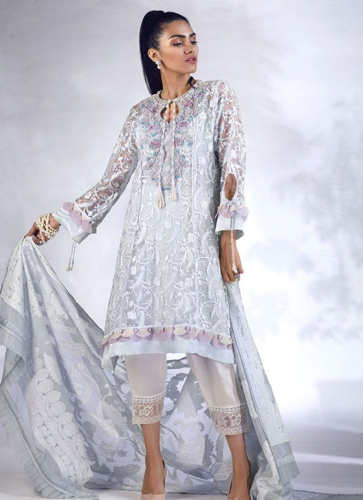 Silver dove high-low kurta with dupatta - Farah Talib Aziz