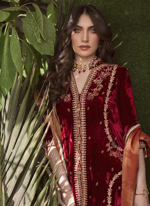 Velvet dress 2024 pakistani 2018