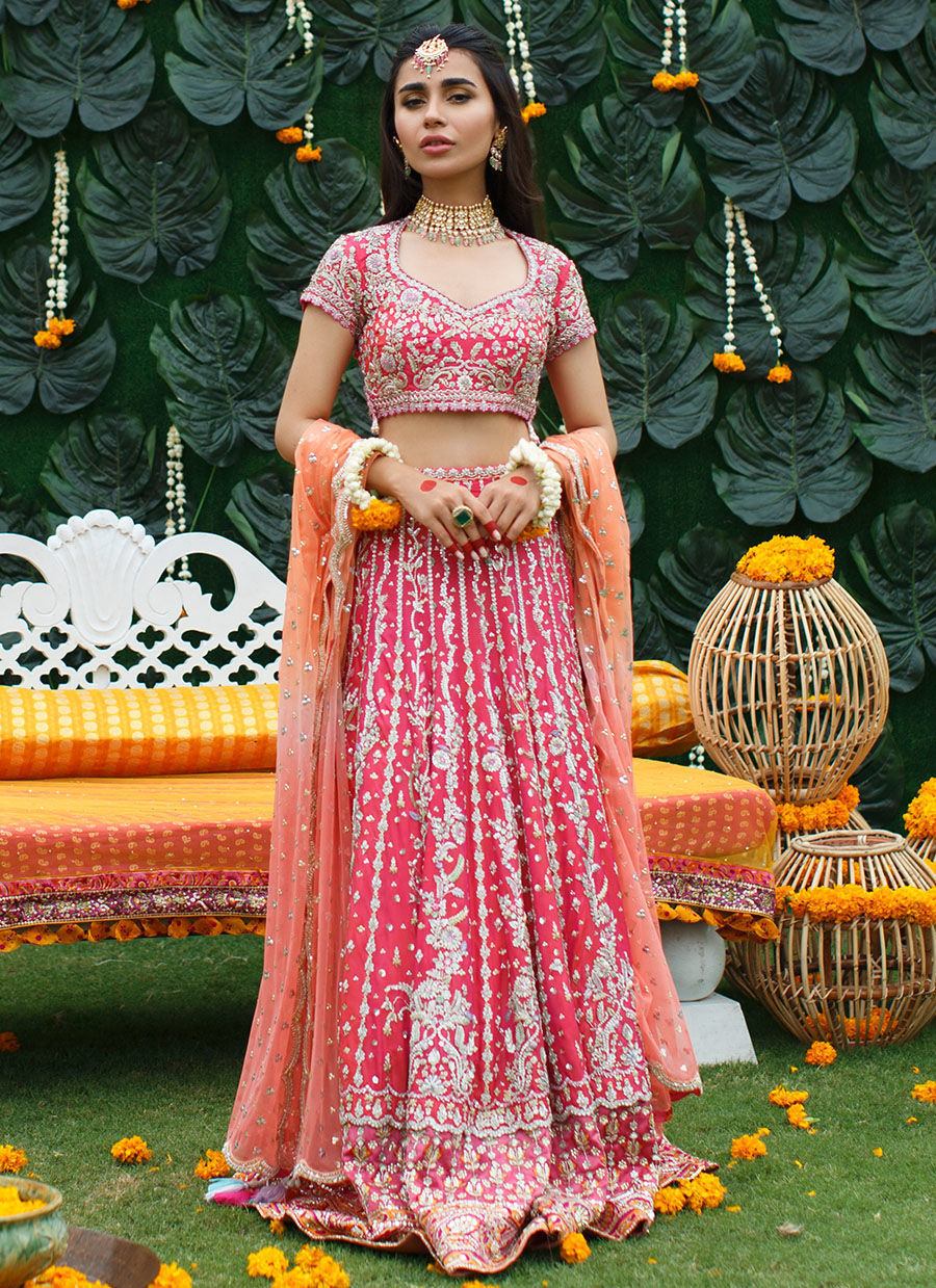 Tips to Buy Bridal Lehengas | The Wedding Cards Online– The Wedding Cards  Online India