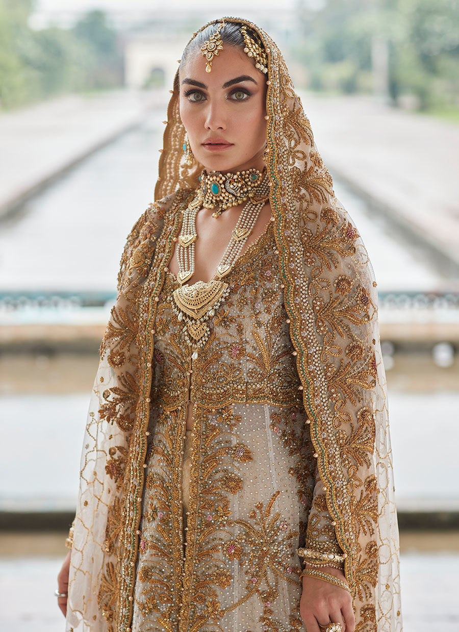 Buy Ivory Raw Silk Embroidered Zardozi Nemali Lata Bridal Lehenga Set For  Women by Mrunalini Rao Online at Aza Fashions.